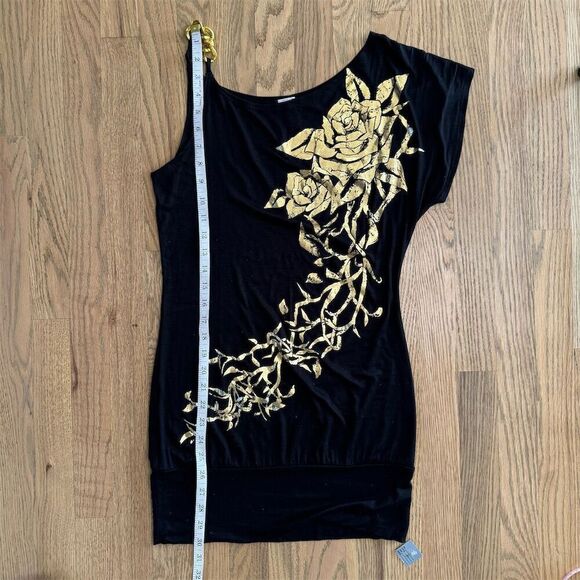 Misopé Black Embellished Asymmetrical Sleeveless Blouse with Gold Rose - Picture 8 of 9